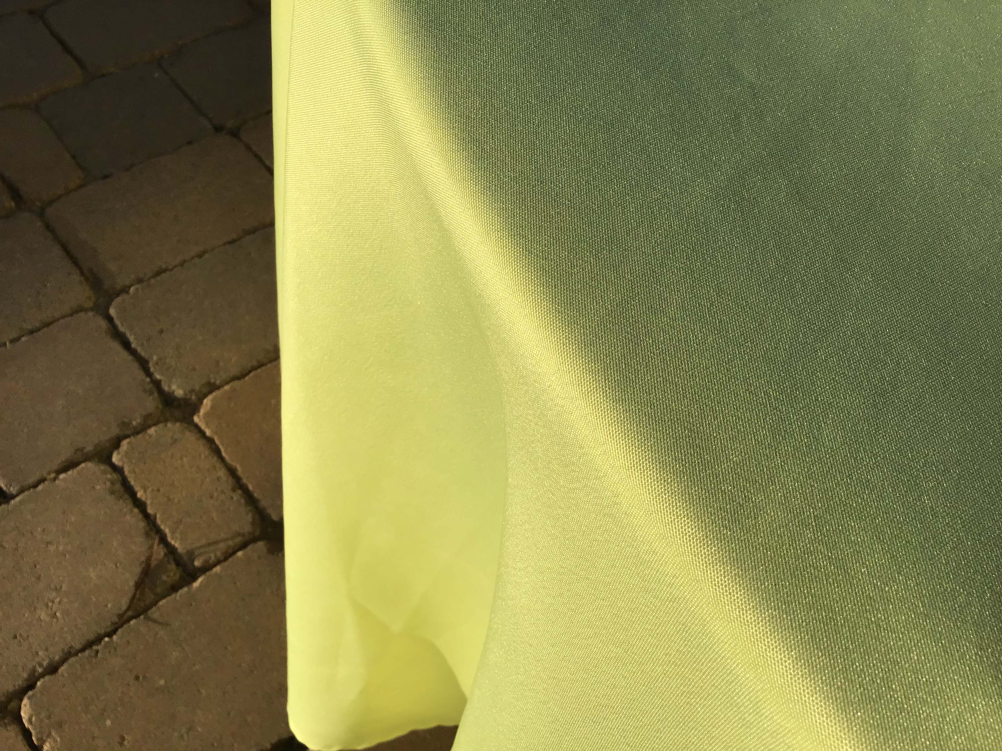 round tablecloths (yellow) - 108