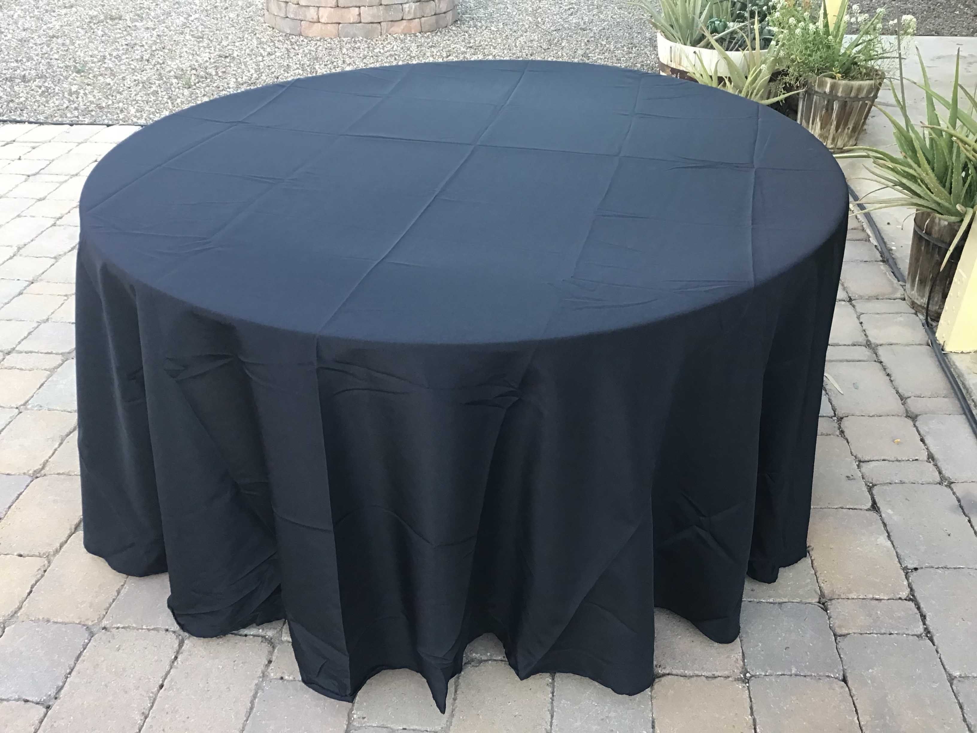 round tablecloths (black) - 120