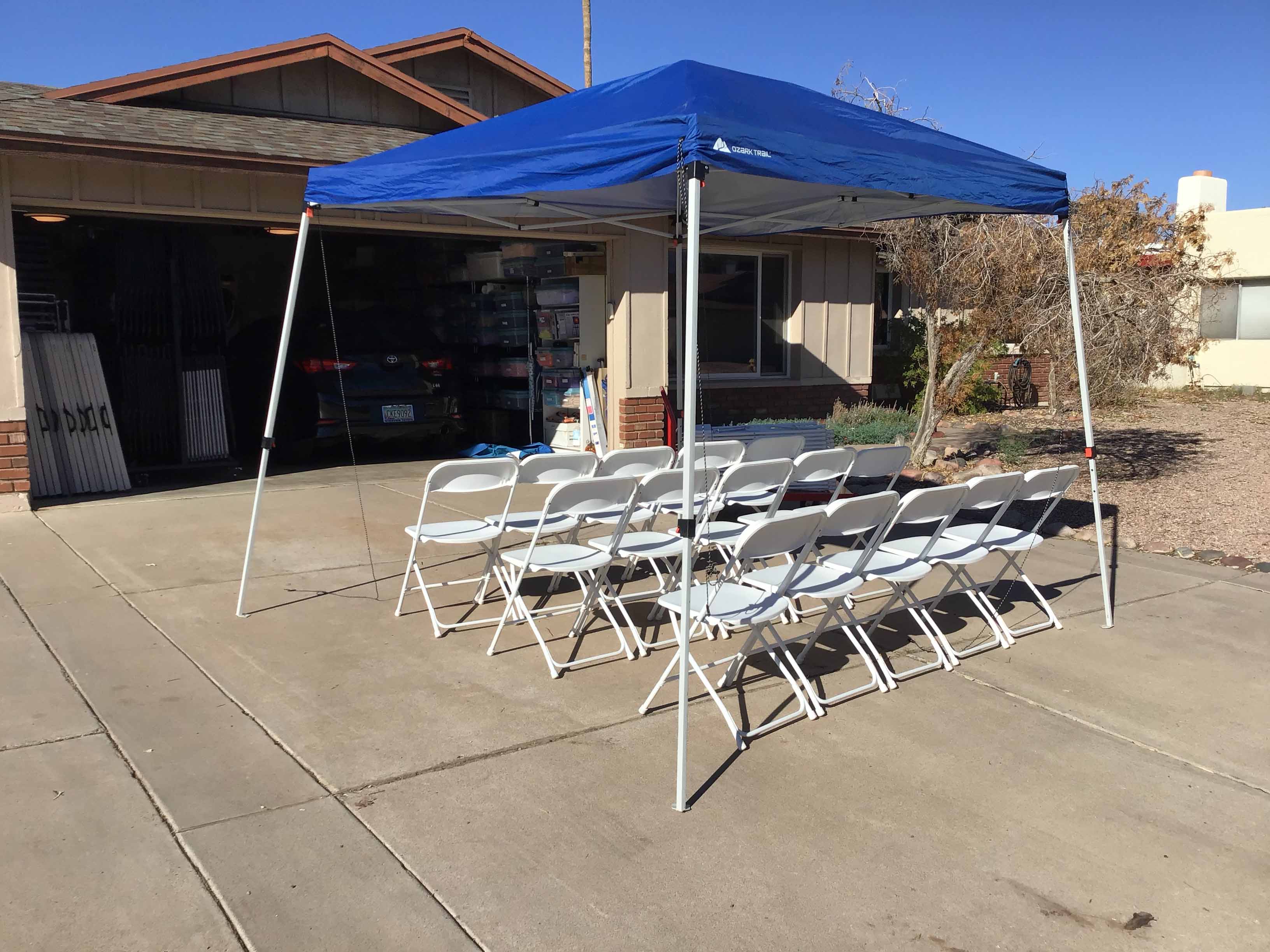 folding chairs (plastic/steel, white)