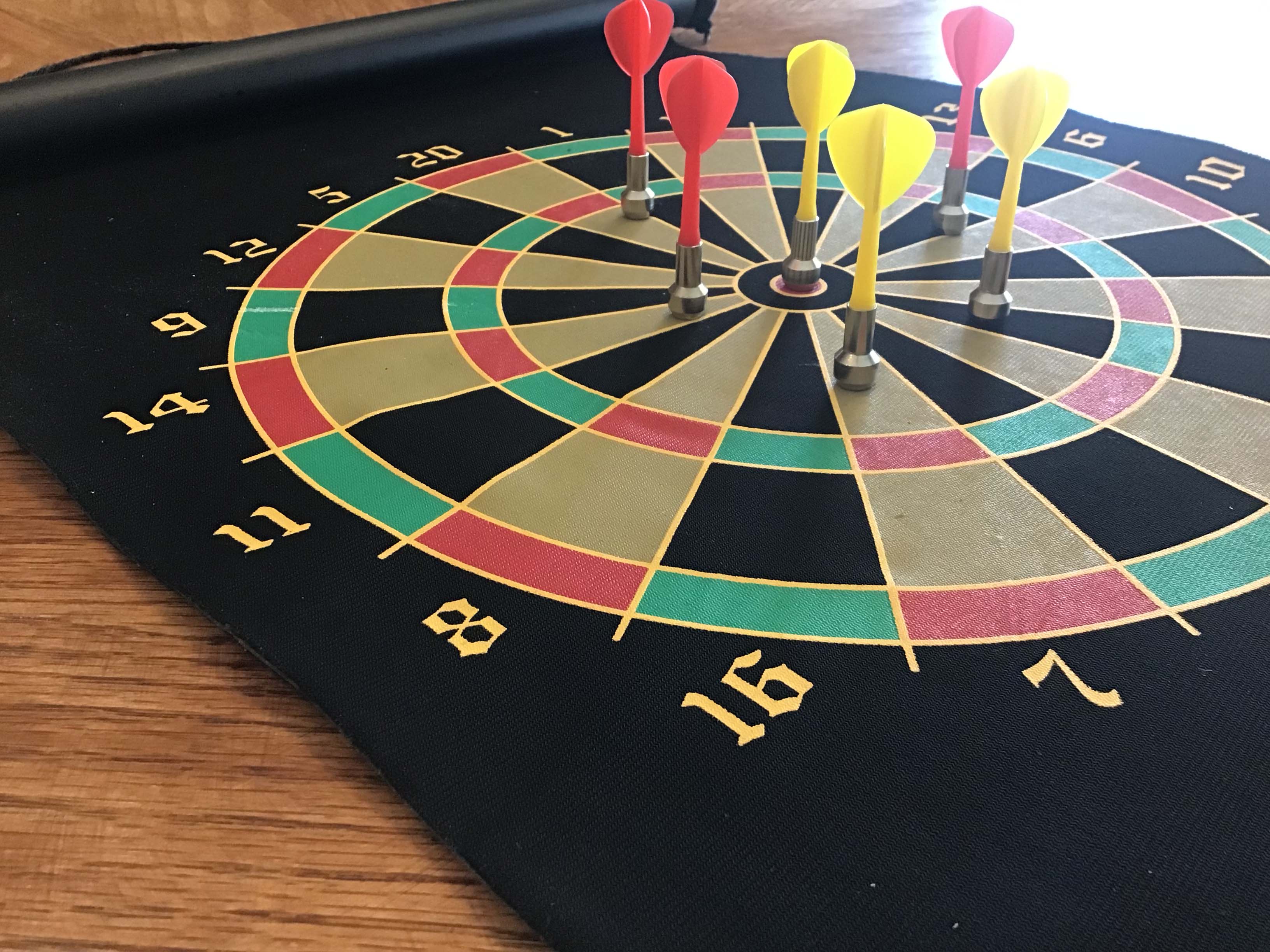 magnetic dart board (1-sided)