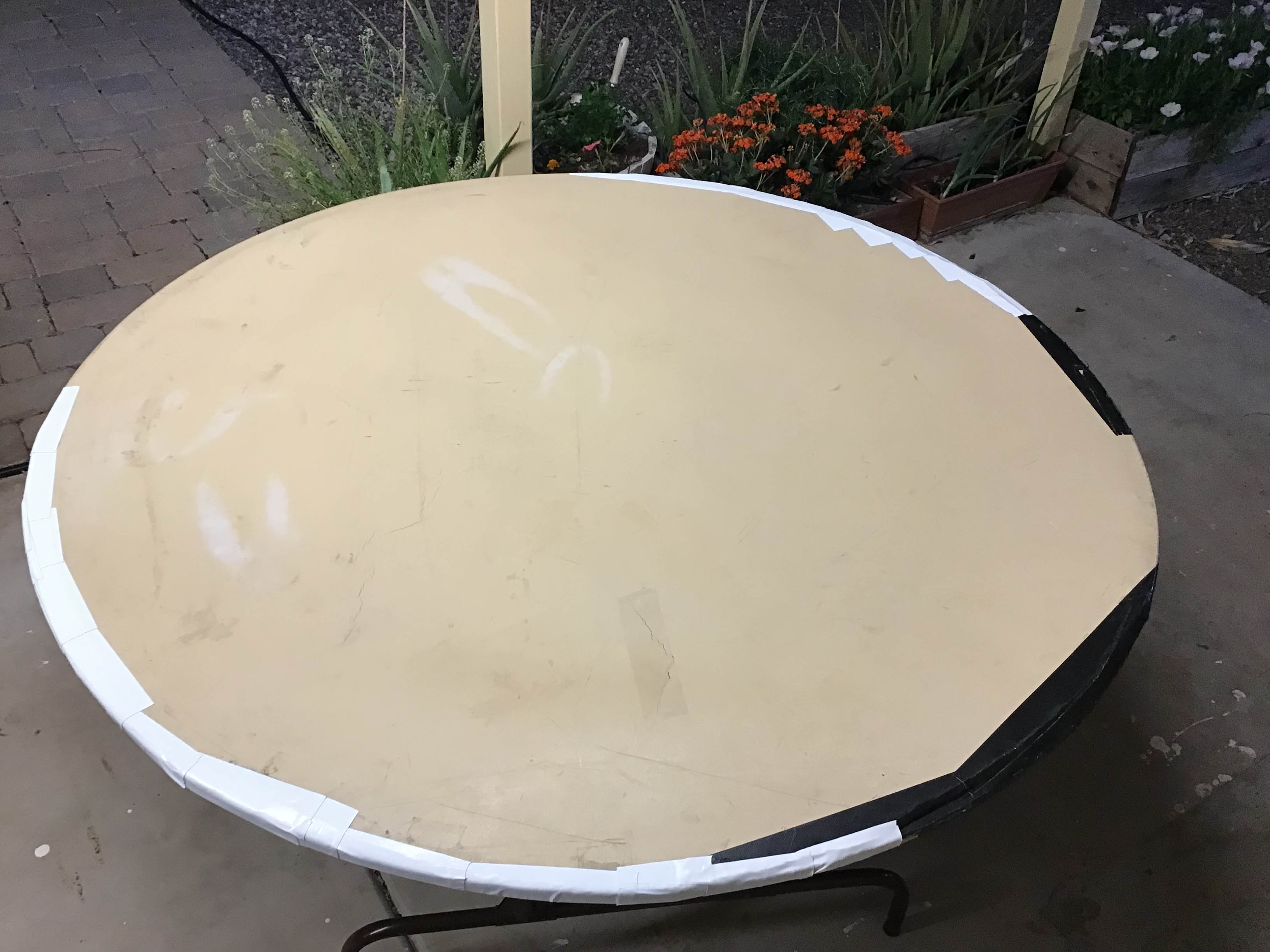 5 foot round tables