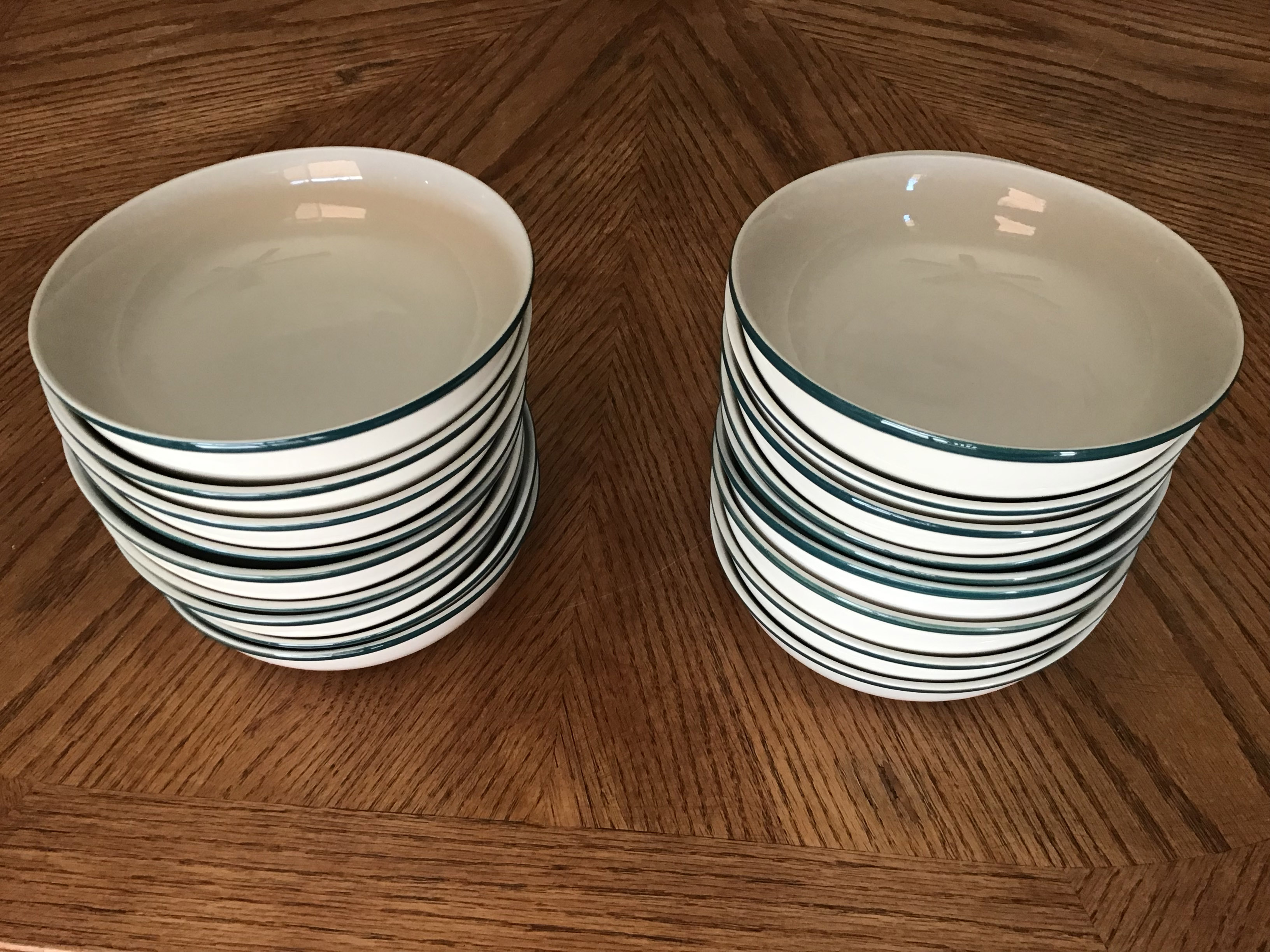 ceramic bowls (Apple Casuals collection)