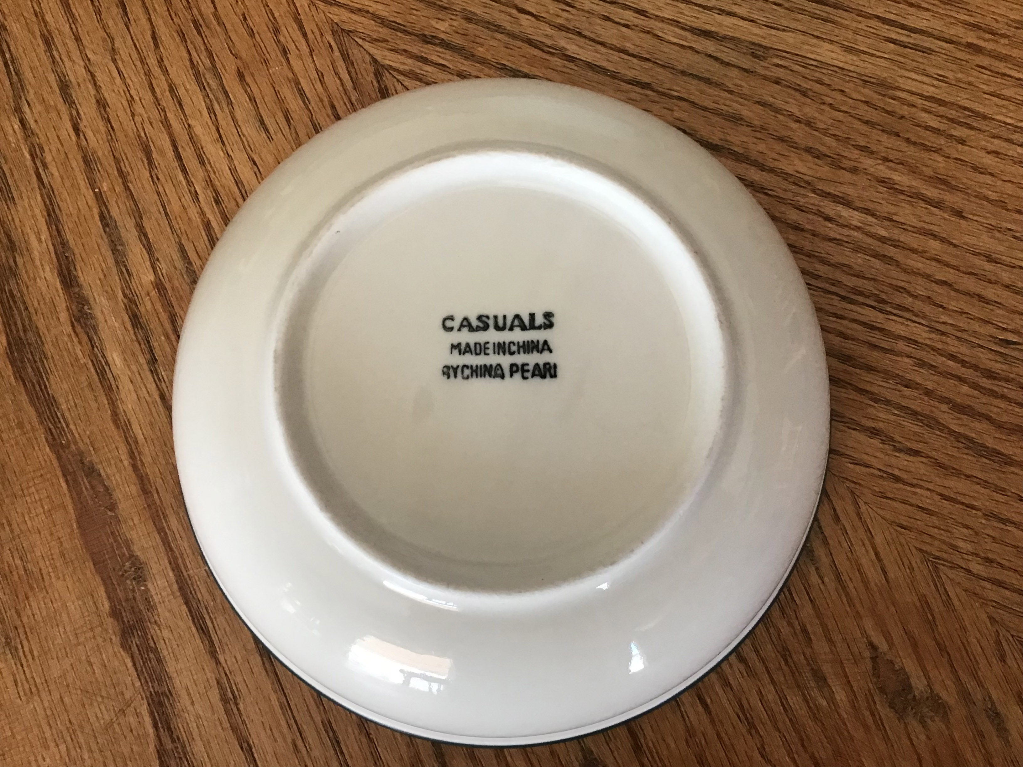 ceramic bowls (Apple Casuals collection)