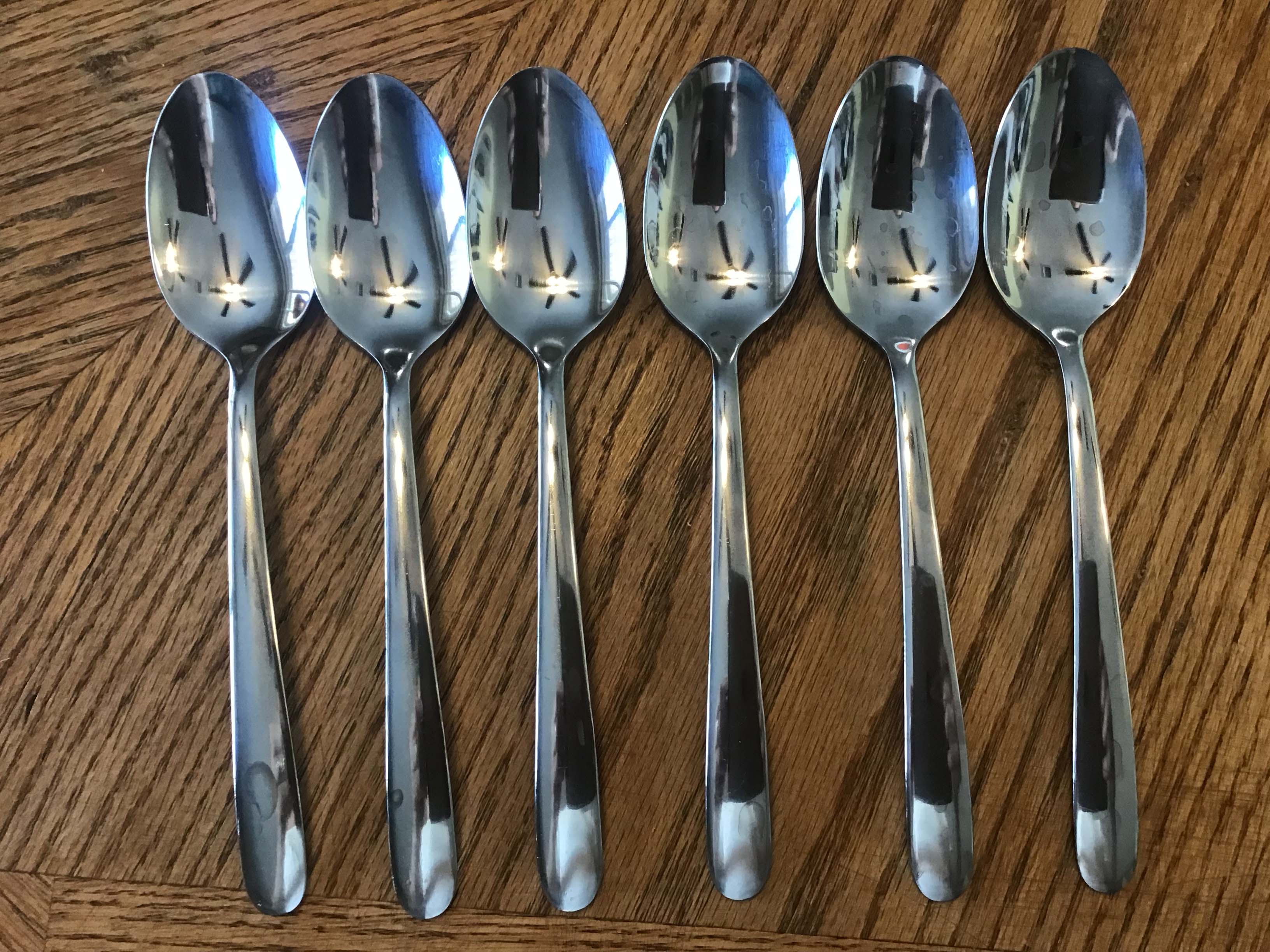 dinner spoons (stainless steel, Stainless, narrower round handle end)