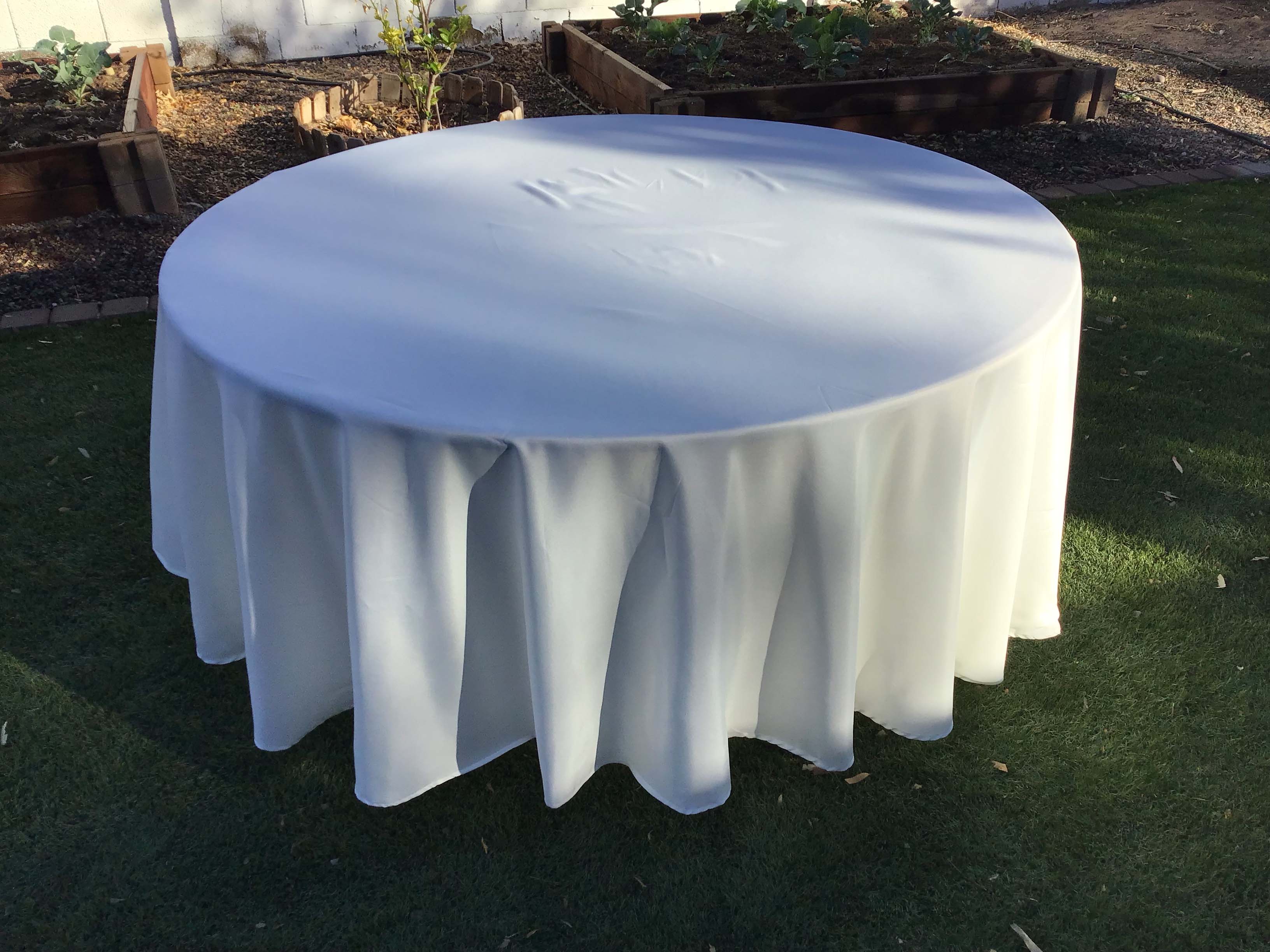 round tablecloths (ivory) - 108