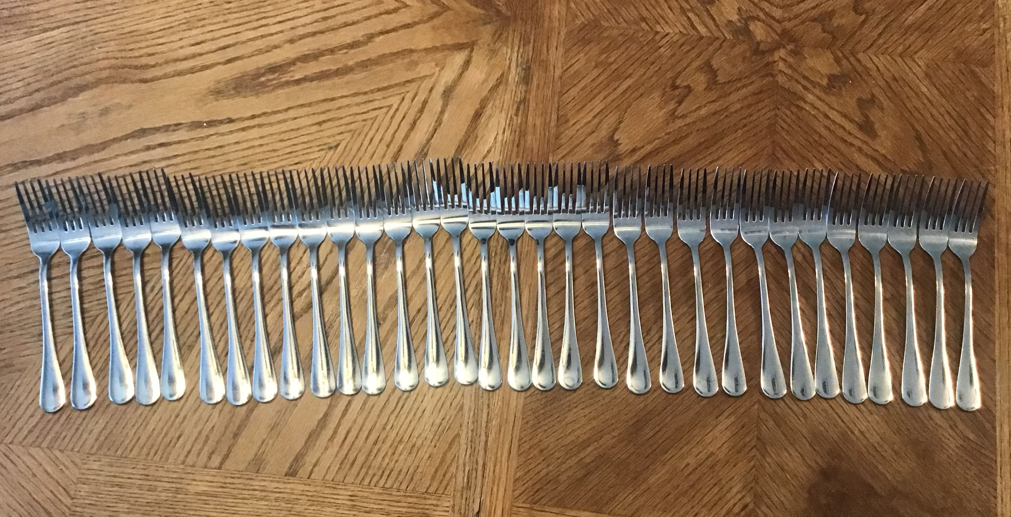 dinner forks (stainless steel, wide round handle end)