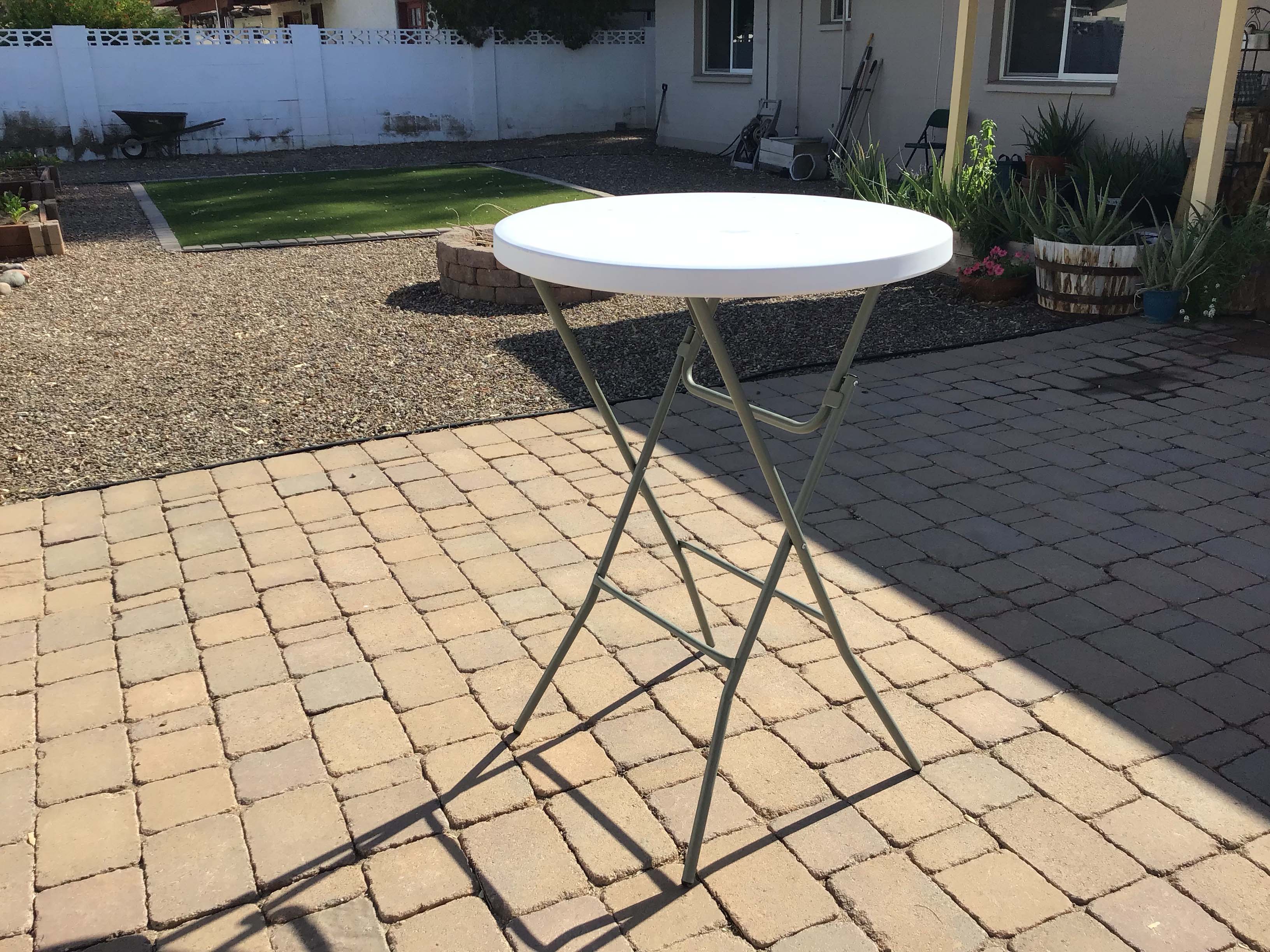 31 inch round pedestal tables