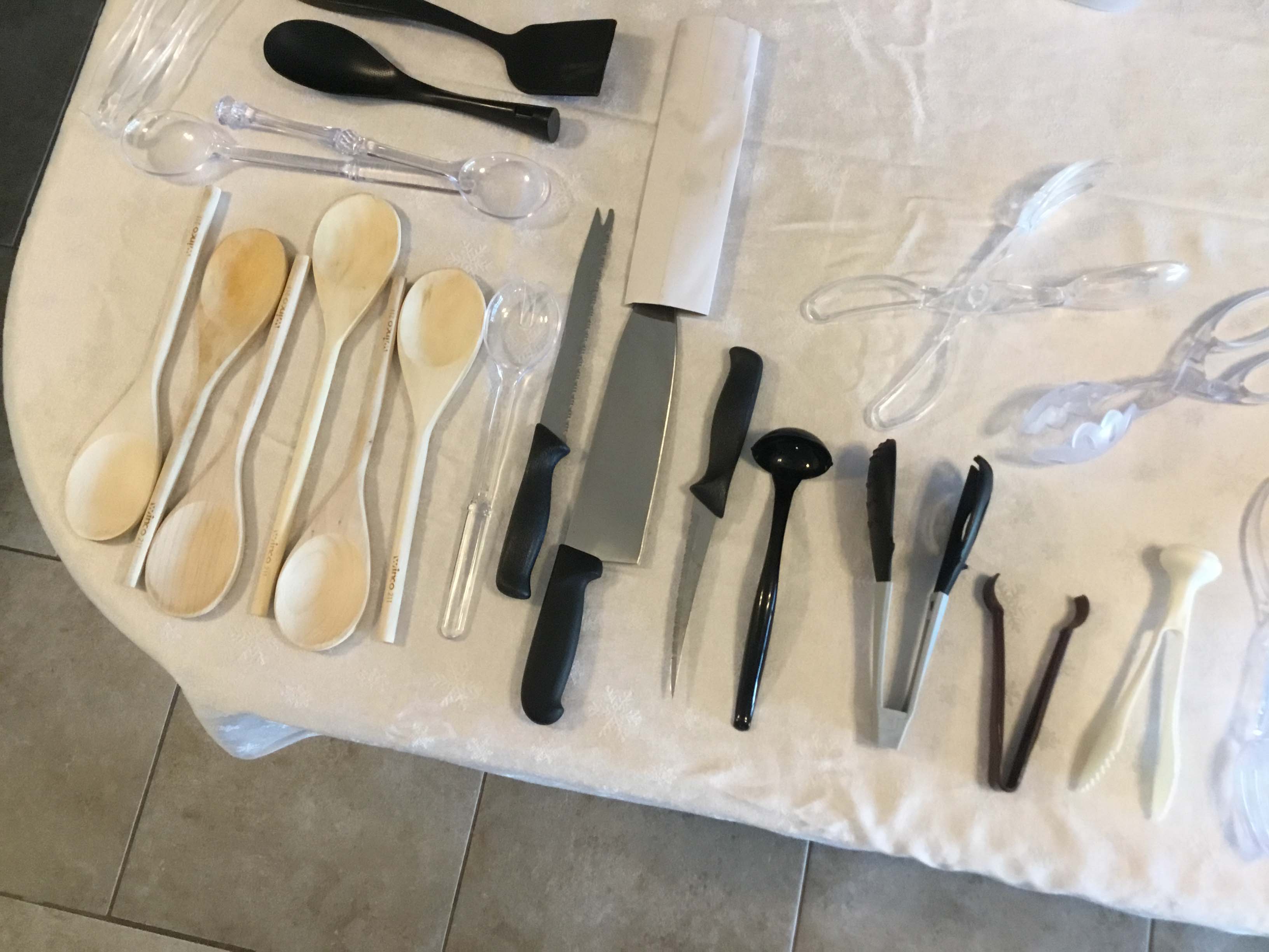 serving utensils tote