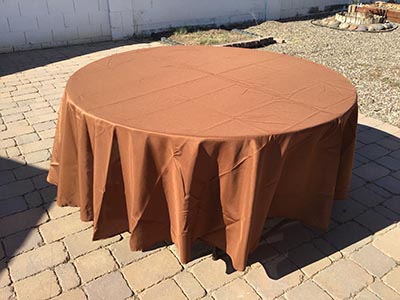 round tablecloths (cinnamon brown) - 108