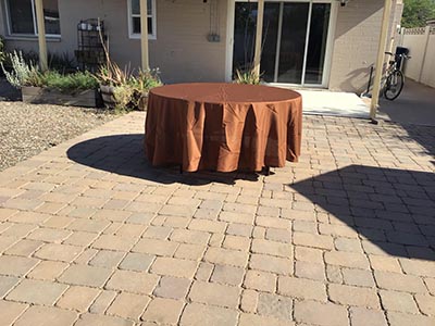 round tablecloths (cinnamon brown) - 108