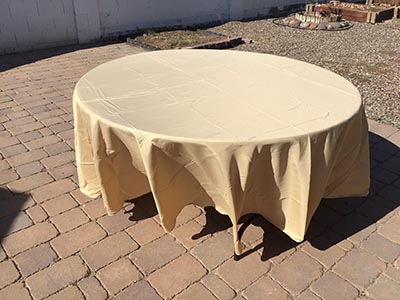 round tablecloths (champagne) - 108