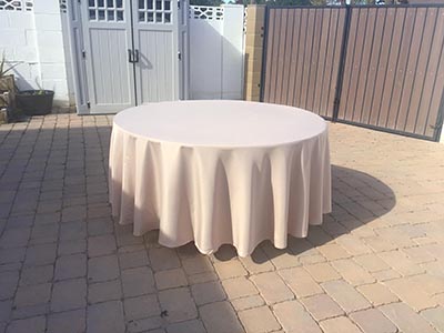 round tablecloths (nude) - 108