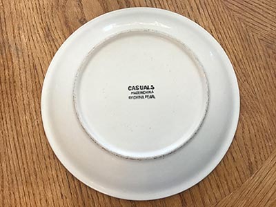 dinner plates - ceramic (Apple Casuals collection)