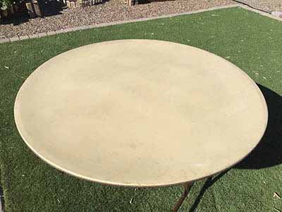 5 foot round tables