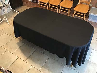 oval tablecloths (black) - 90 x 132