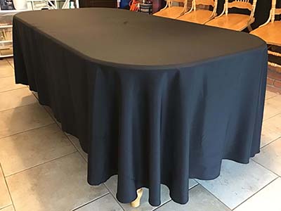 oval tablecloths (black) - 90 x 132