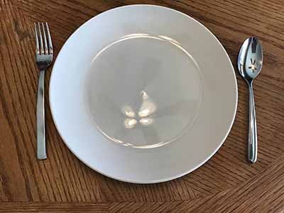 serving platter / large dinner plate (white, Royal Norfolk)