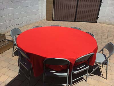 6 foot round tables