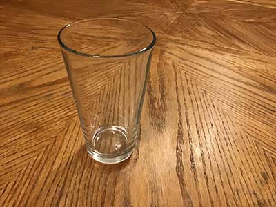 drinking glasses (glass)