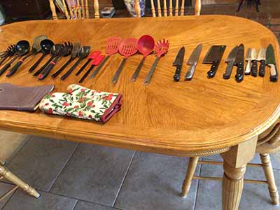 serving utensils tote