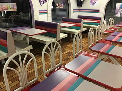 Bosa Donuts interior